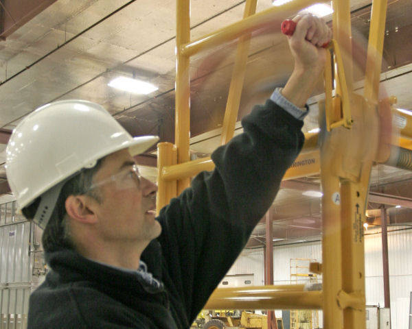 work platform crank-up scaffolding
